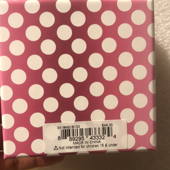 Betsy Johnson Daisy set - Picture 7 of 7